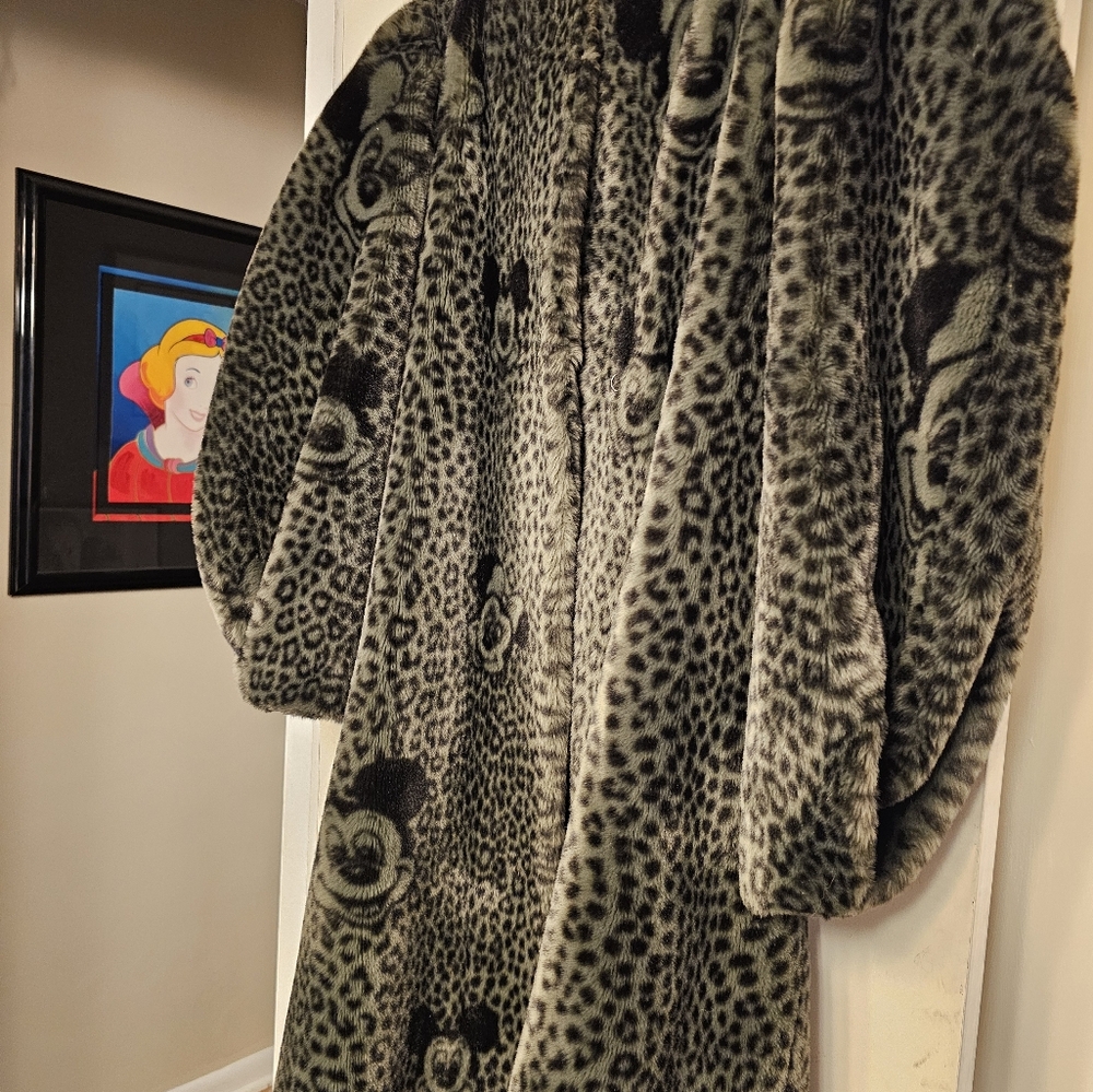 MICKEY MOUSE Fur LONG COAT